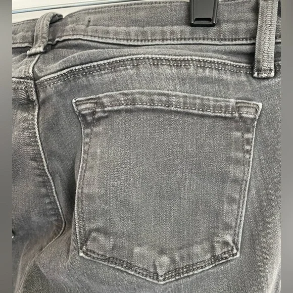 J Brand-skinny leg. Grey jeans, size 26. - Picture 6 of 6